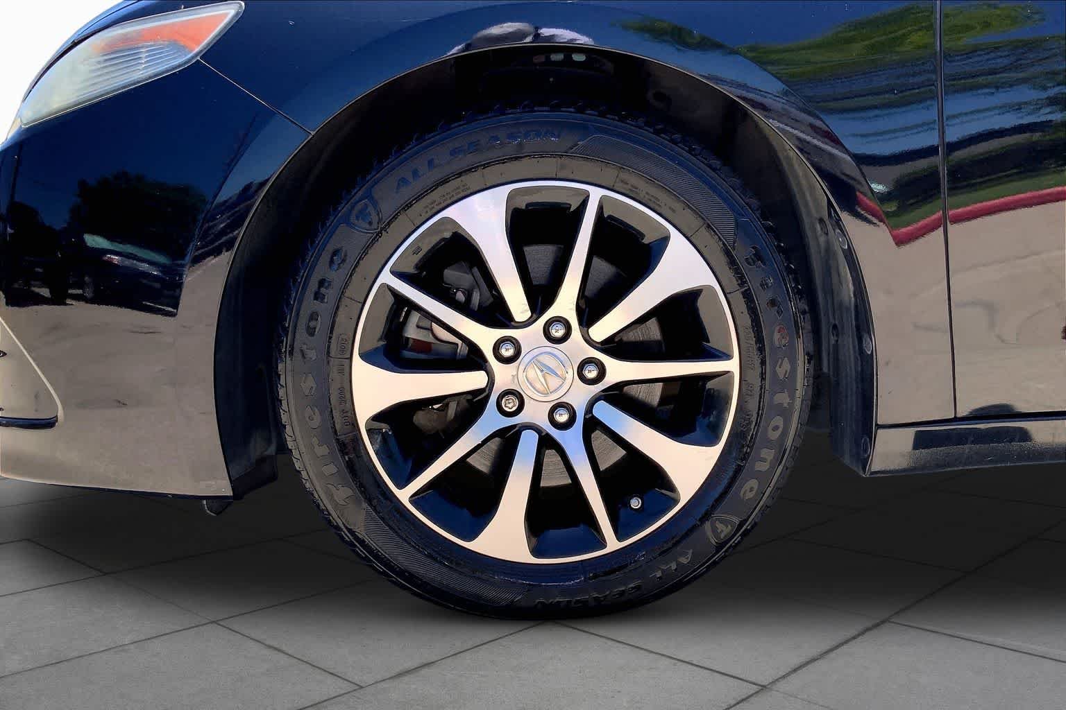 Used 2015 Black Copper Pearl Acura  image 10