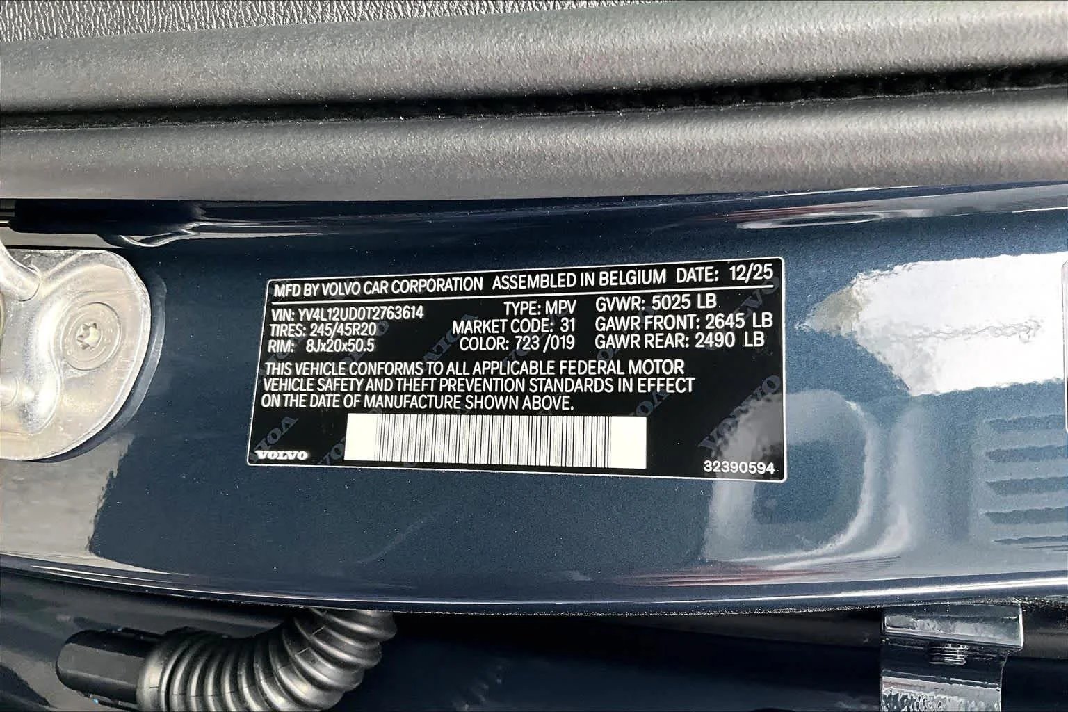 New 2026 DENIM BLUE Volvo Ultra Black Edition image 12