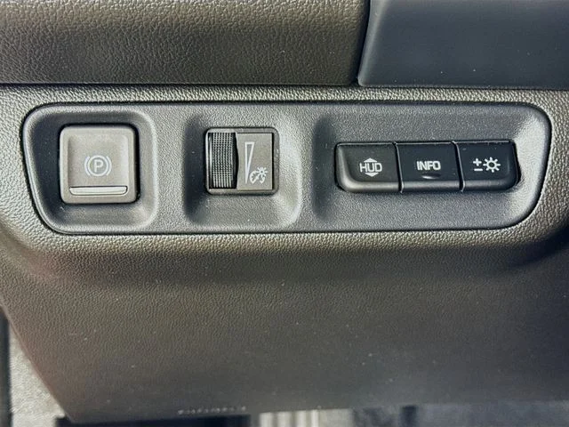 Used 2023 Red GMC Denali image 10