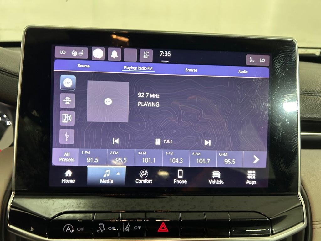 Used 2023 Gray Jeep Limited image 11