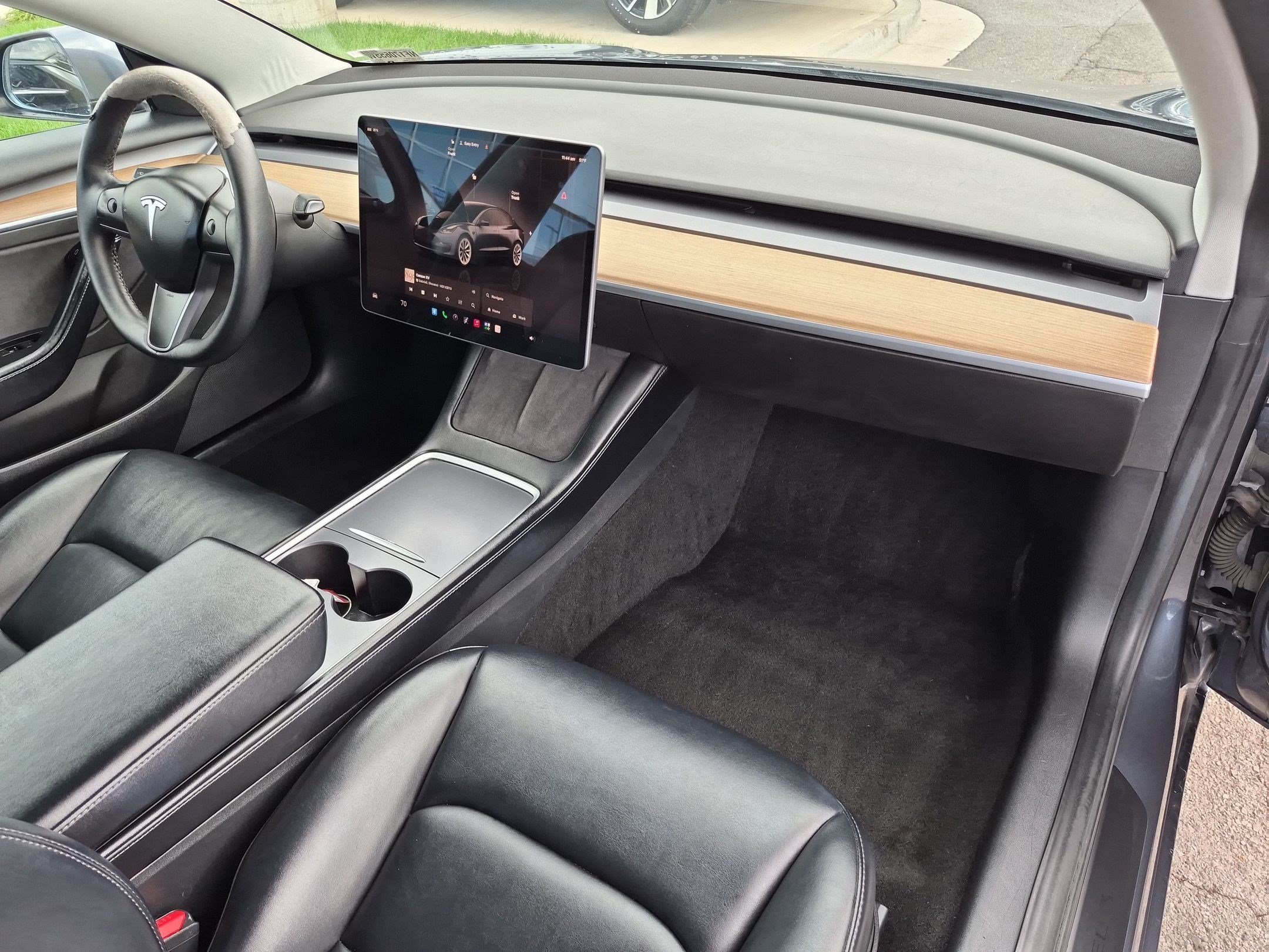 Used 2022 Midnight Silver Metallic Tesla Long Range image 32