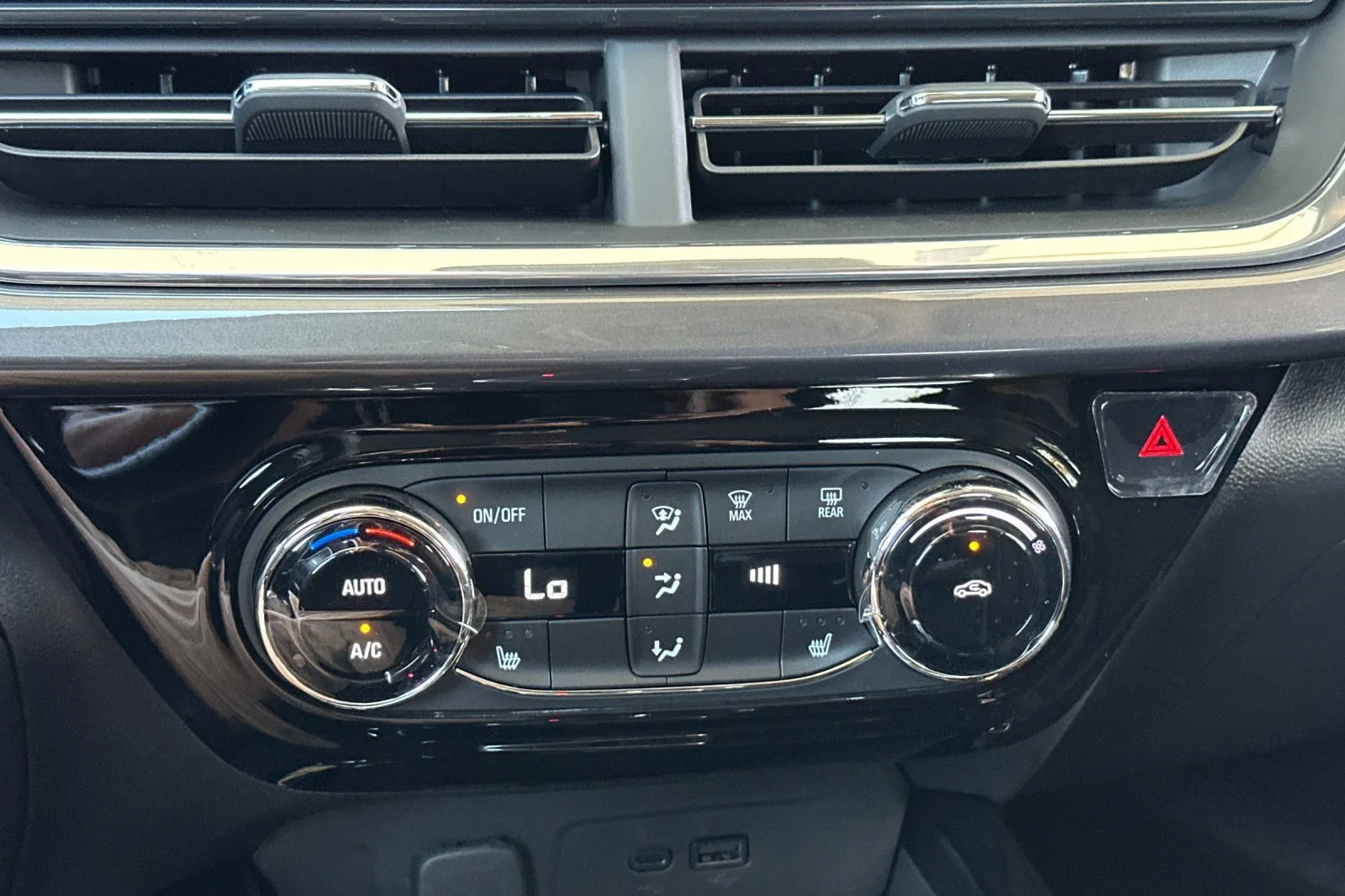2026 Chevrolet Trax Activ - Photo 20
