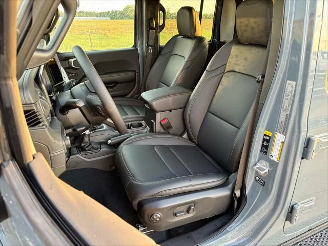 New 2026 Anvil Clear-Coat Exterior Paint Jeep Texas Trail image 11