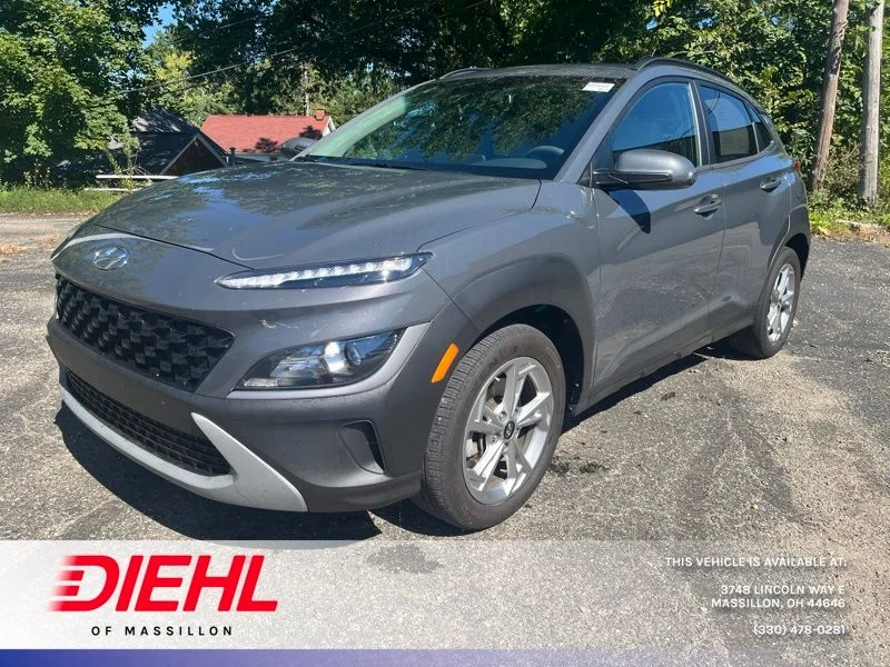 Used 2023 Gray Hyundai SEL image 1