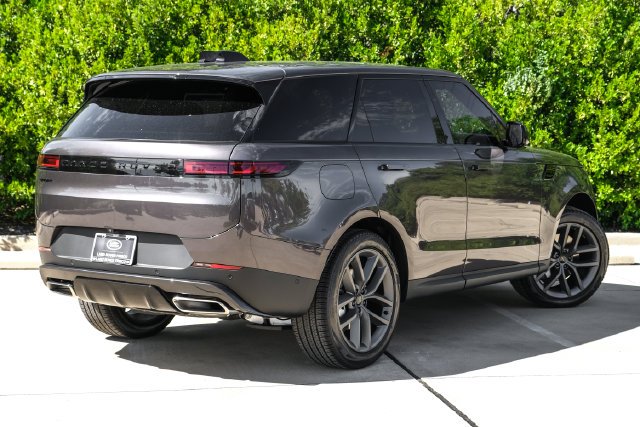 New 2027 Charente Grey Land Rover SE image 10