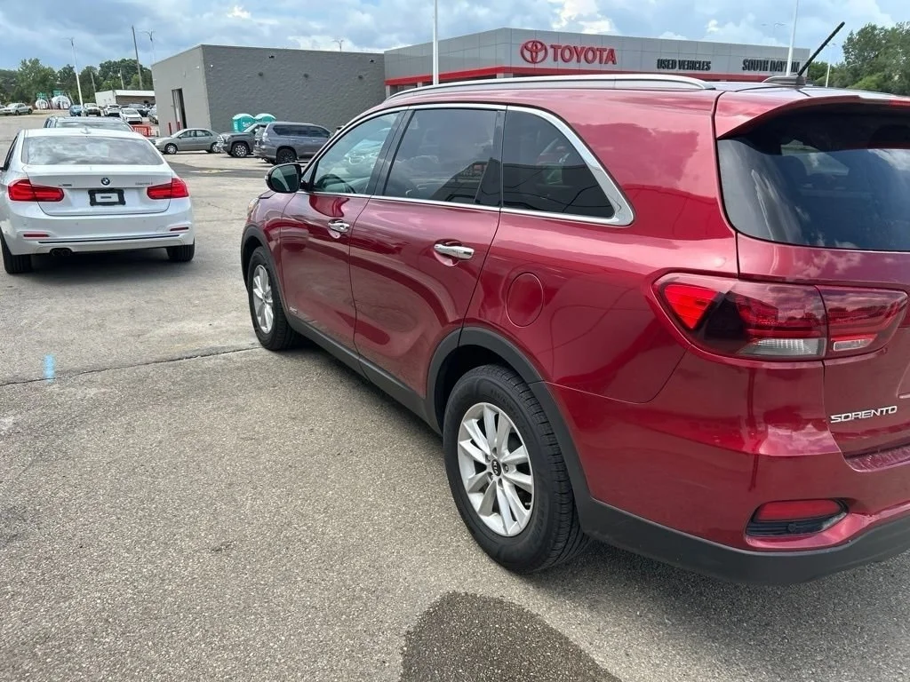 Used 2020 Passion Red Kia LX image 2