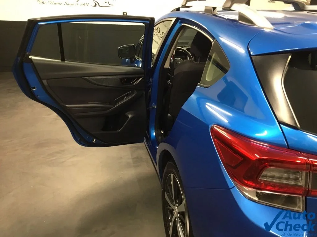 Used 2020 Blue Subaru Premium image 27