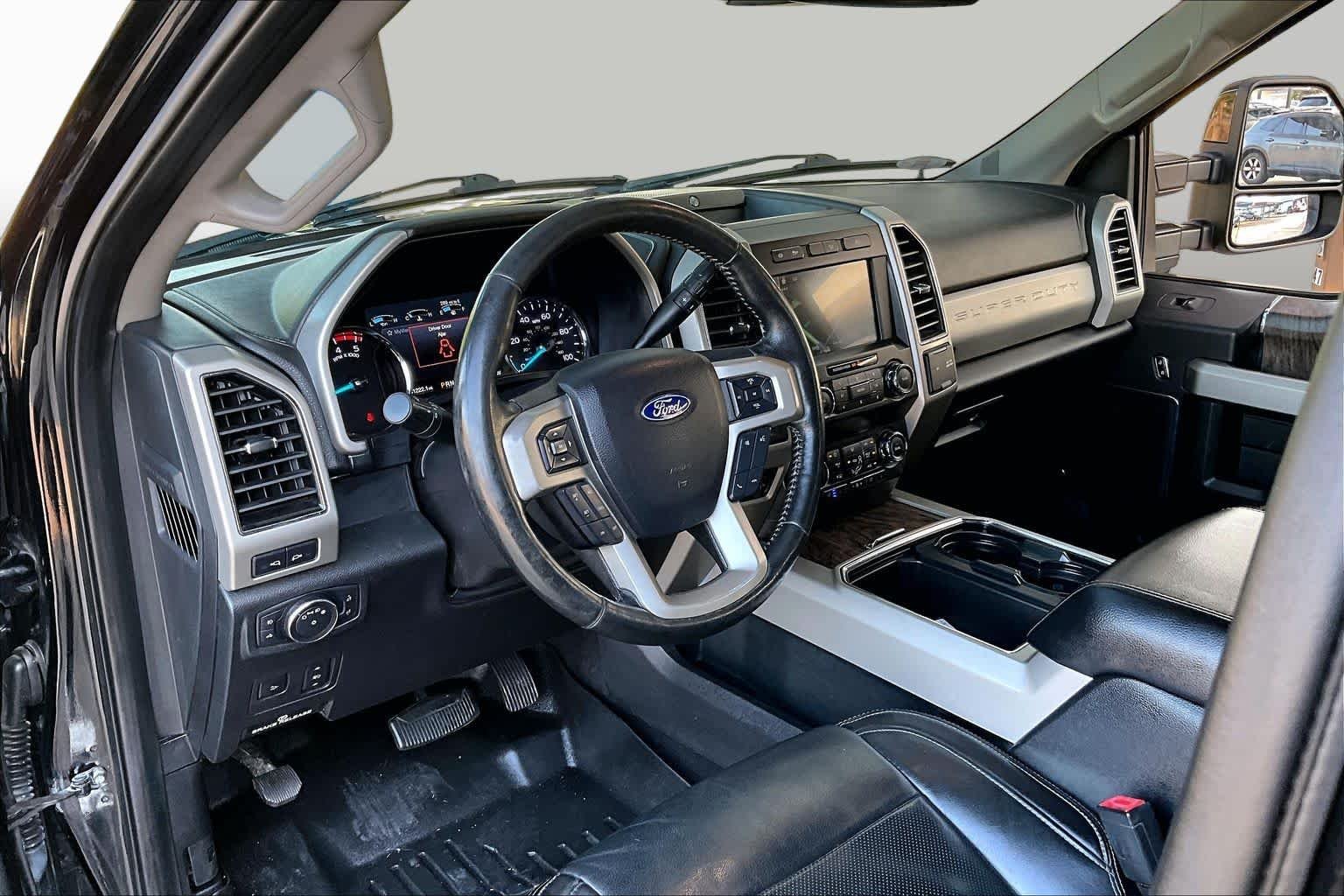 Used 2019 Agate Black Ford LARIAT image 18