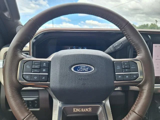 New 2026 Star White Metallic Tri-Coat Ford F-250® King Ranch® image 54