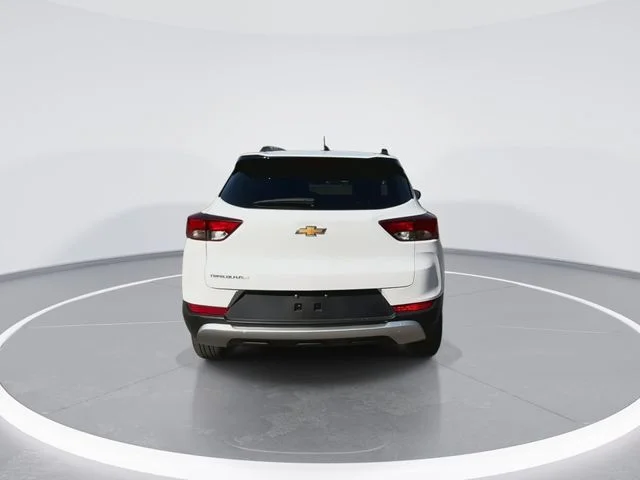 Used 2023 White Chevrolet LT image 10