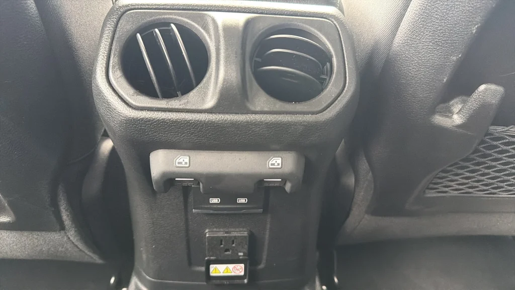 Used 2025 Black Jeep Rubicon image 16