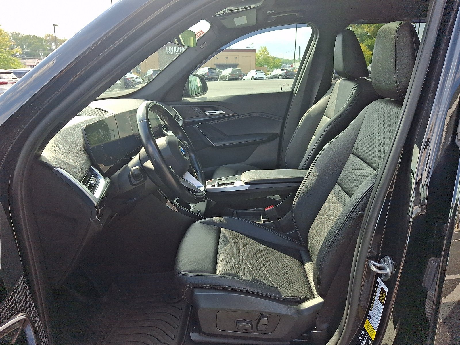 2023 BMW X1 28i - Photo 14