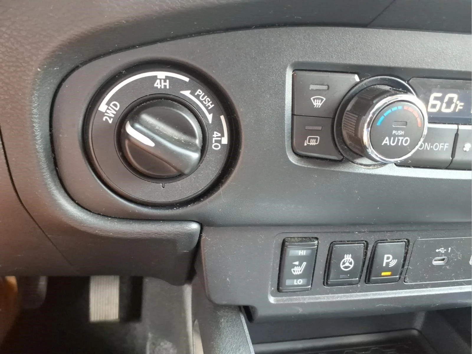 Used 2022 Gun Metallic Nissan SV image 26