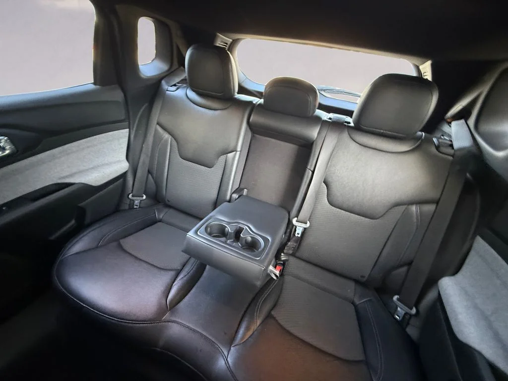 Used 2024 Black Jeep Latitude image 16