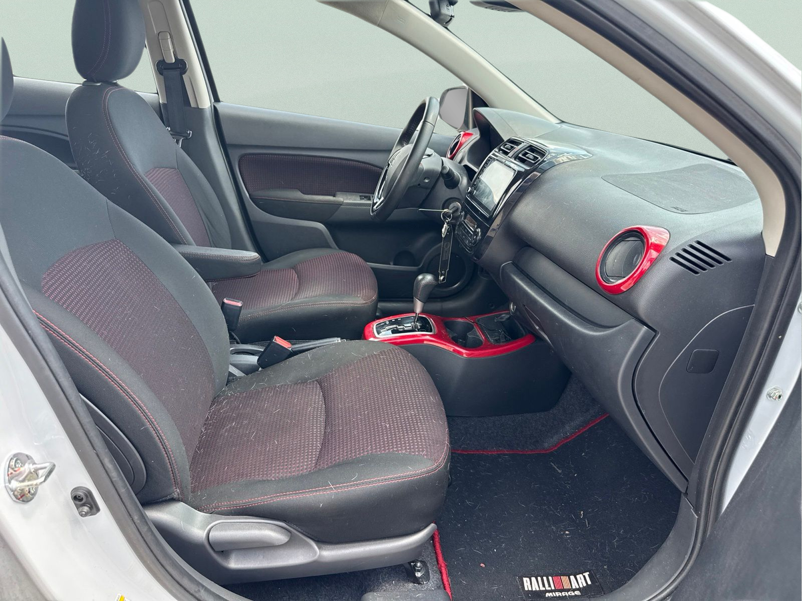 Used 2023  Mitsubishi Black Edition image 28