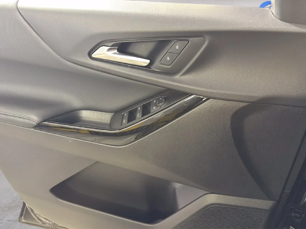 2025 Chevrolet Equinox LT - Photo 33
