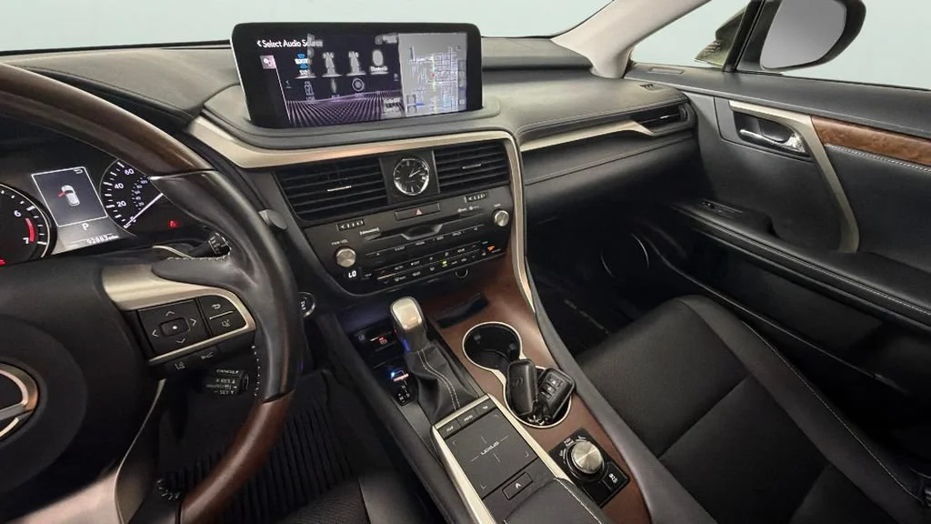 Used 2022 Black Lexus RX 350L image 19