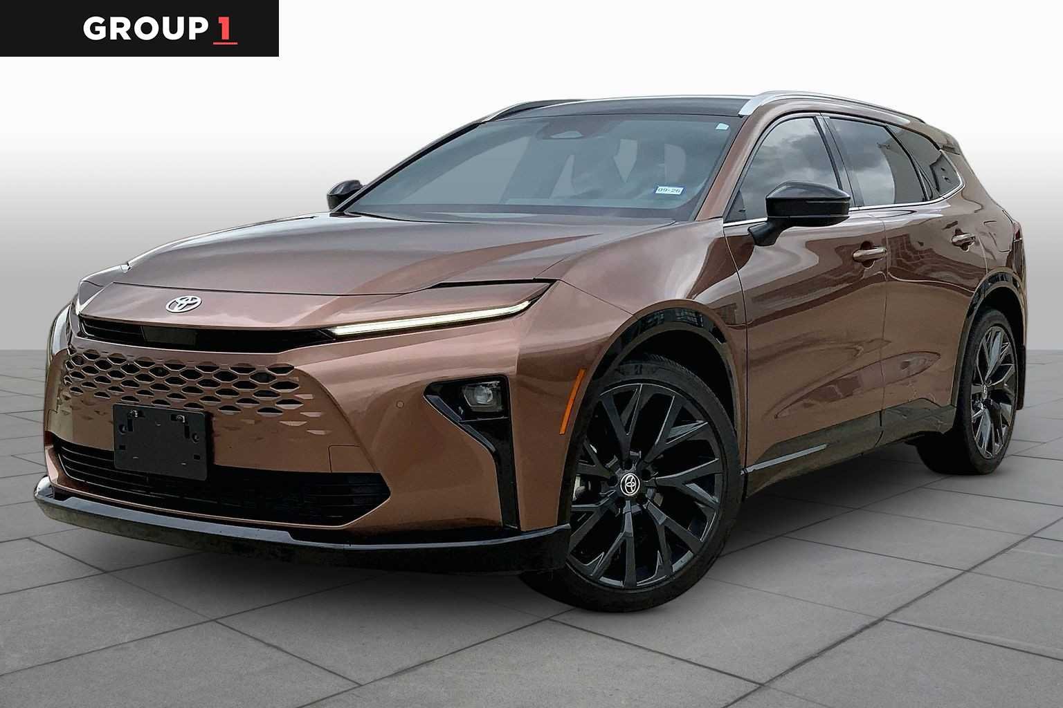 2025 Toyota Crown Signia Limited AWD's photo