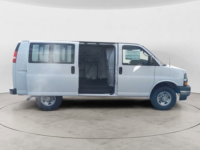 2025 Chevrolet Express Cargo Work Van - Photo 6