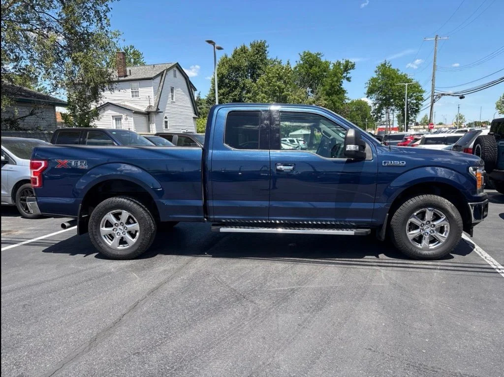 Certified Used 2018 Blue Ford XLT image 4