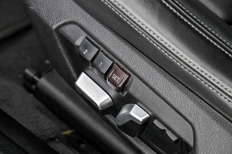 Used 2018  BMW  image 21