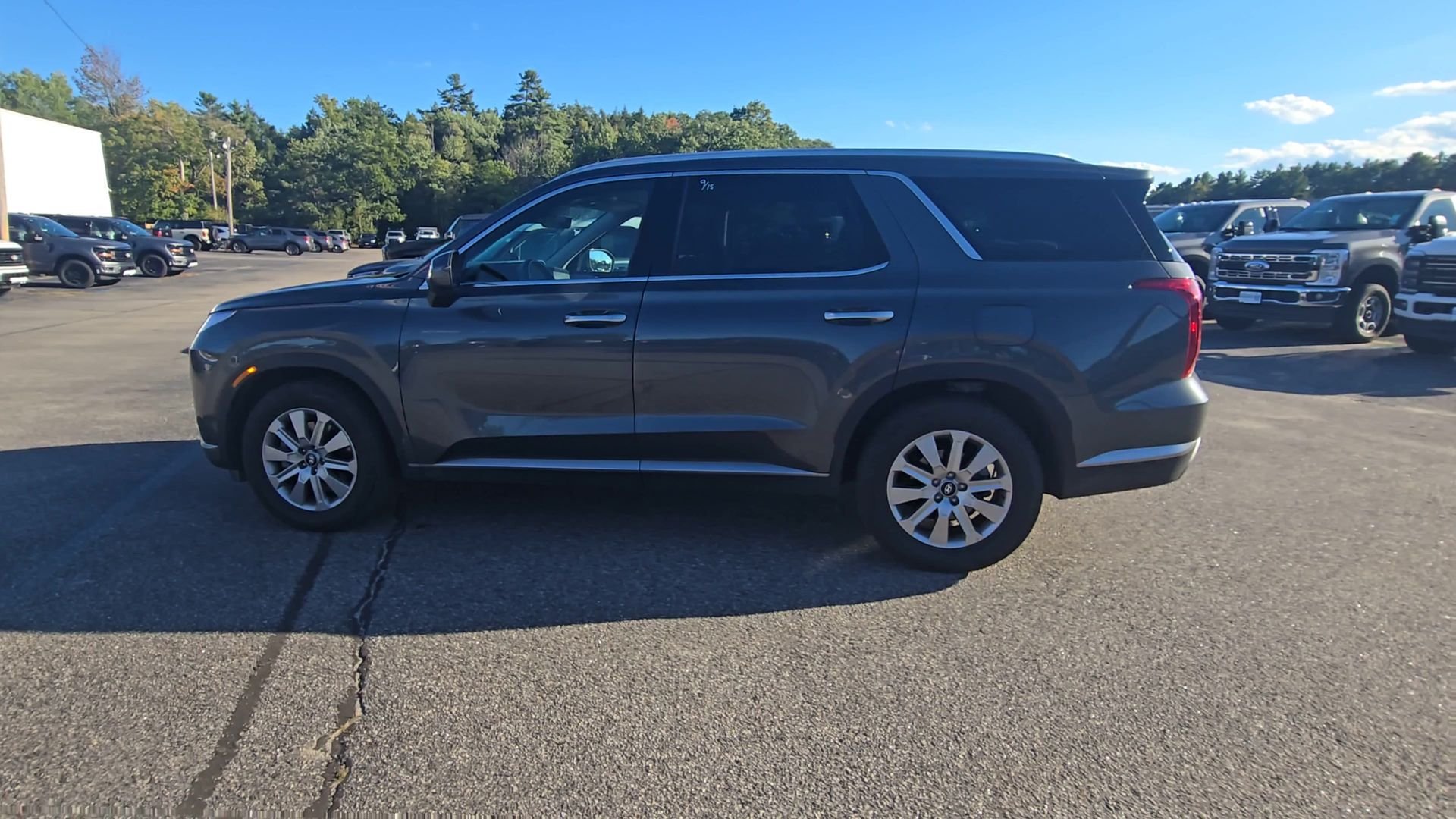 Used 2025 Gray Hyundai SEL image 16