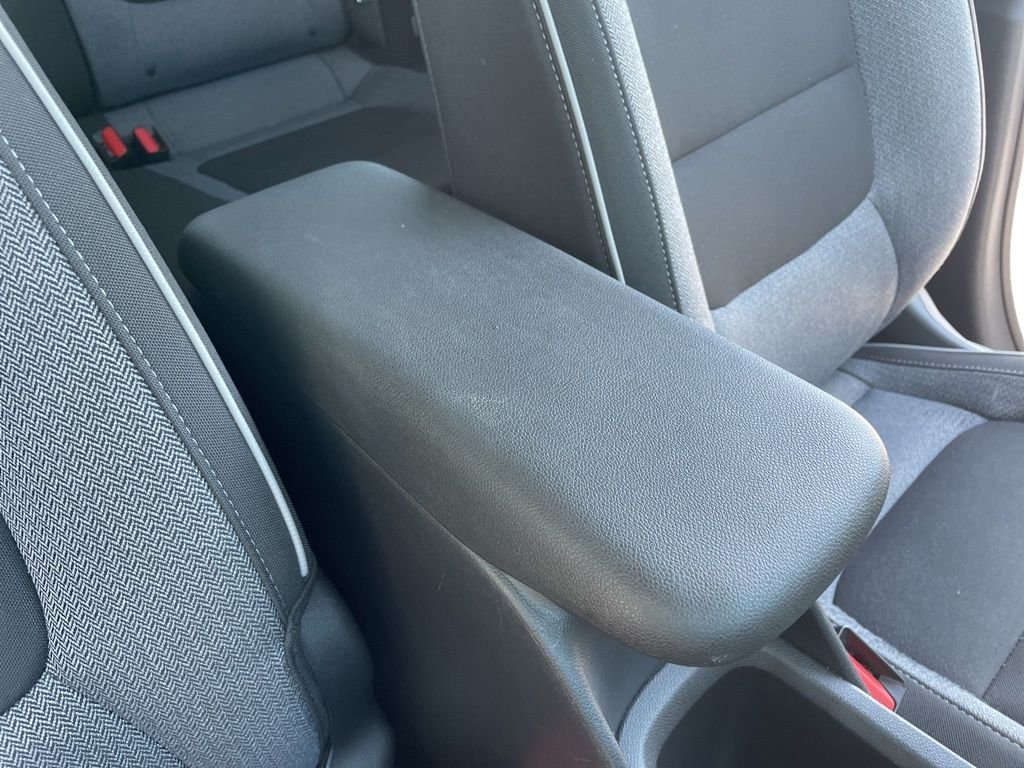 Used 2025 Gray Chevrolet LT image 32