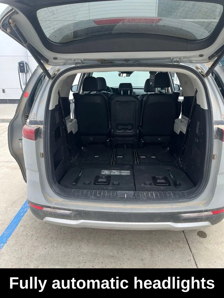 Used 2024 White Kia EX image 8