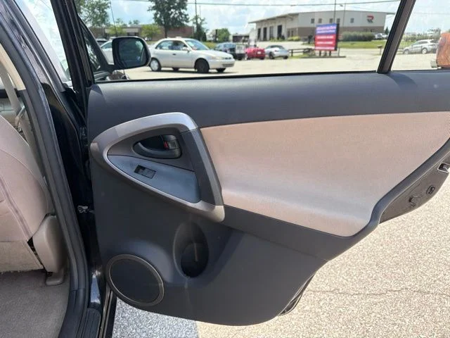 Used 2008 Black Toyota Base image 27