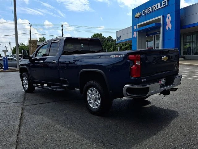 Used 2022 Blue Chevrolet LTZ image 5