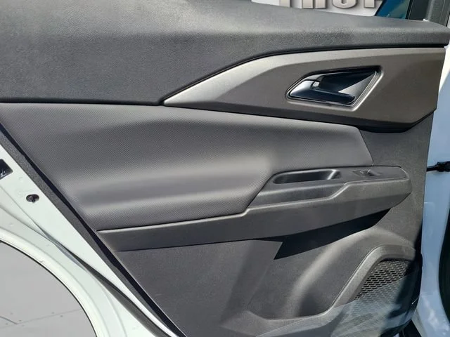 New 2026 Summit White Chevrolet LT image 17