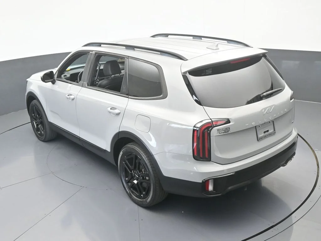 Used 2024 Wolf Gray Kia EX X-Line image 53