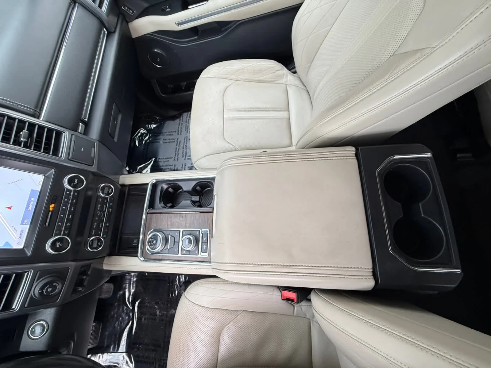 2020 Ford Expedition Platinum - Photo 18