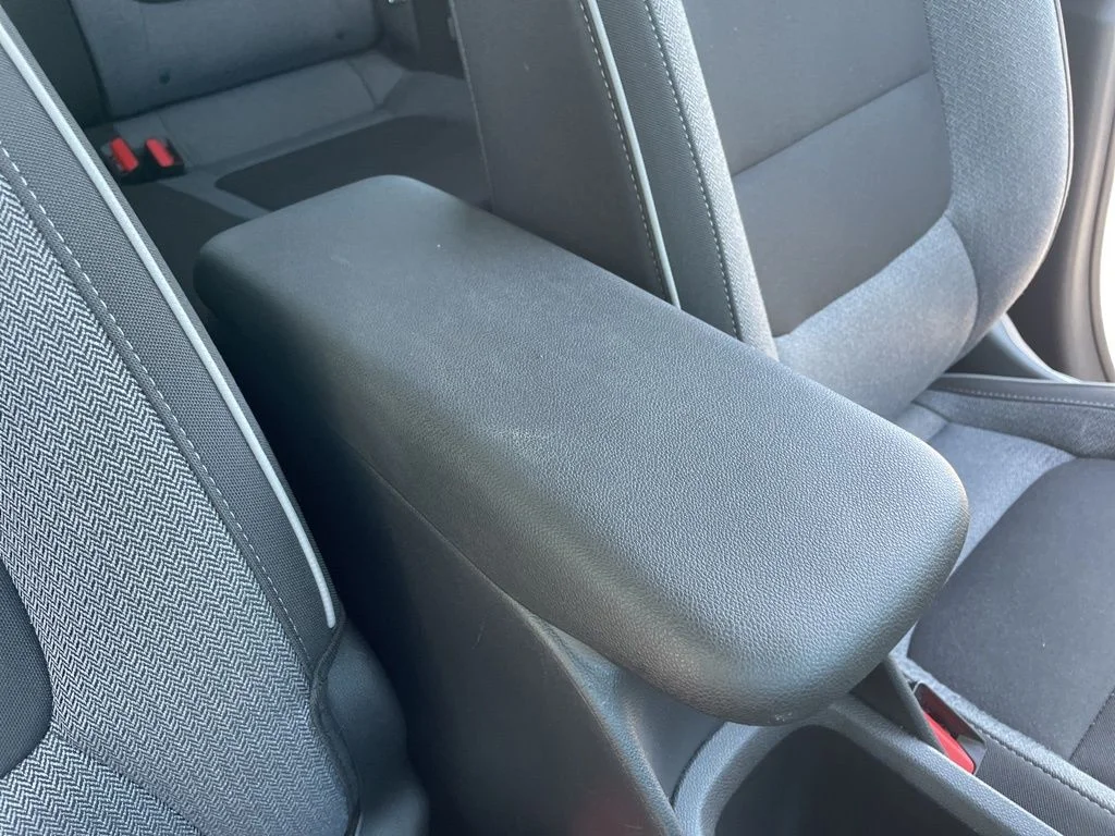 Used 2025 Gray Chevrolet LT image 32