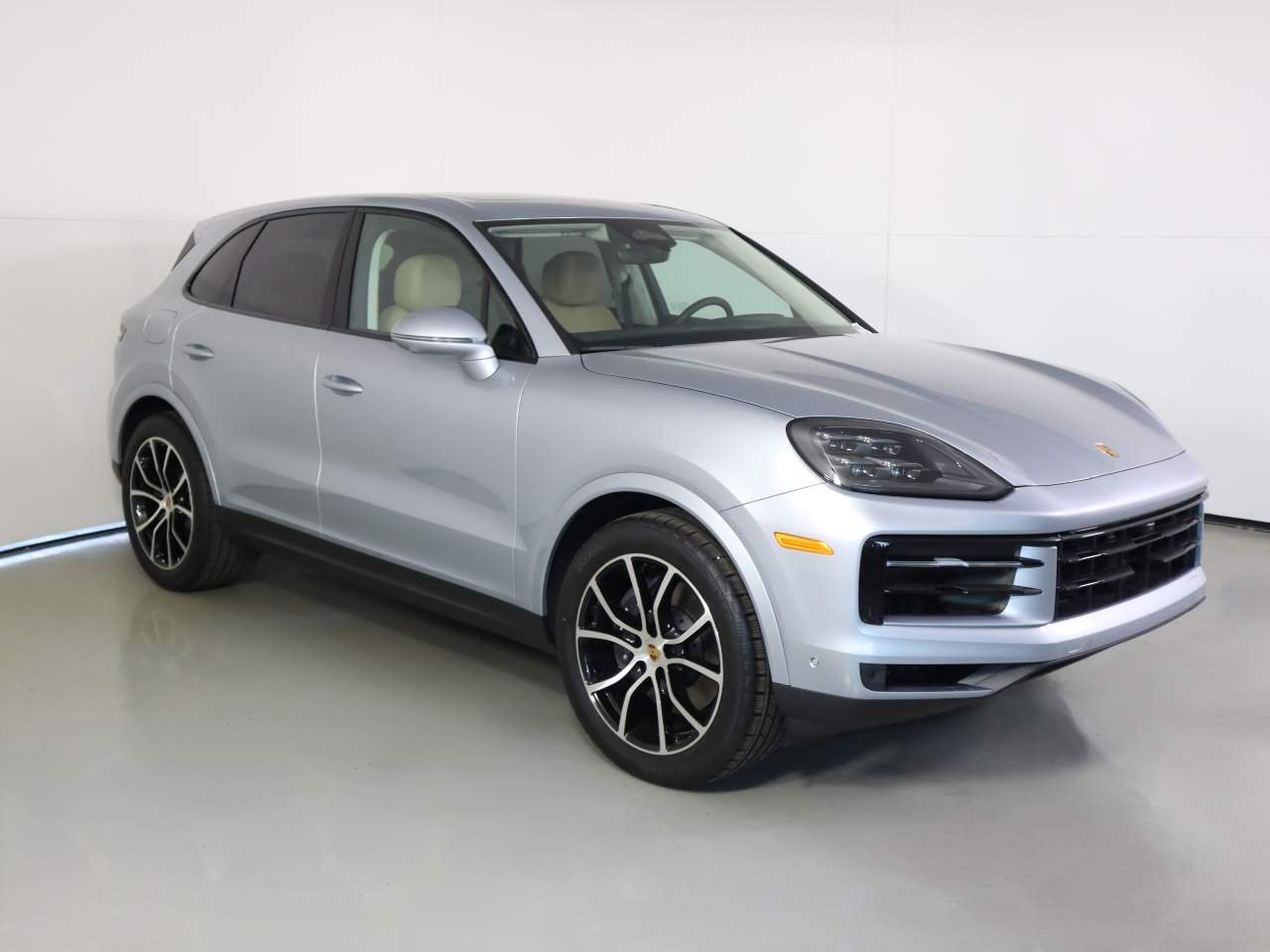 New 2026 Dolomite Silver Metallic Porsche  image 9