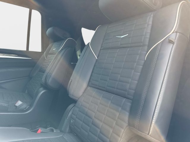 2026 Cadillac Escalade ESV Platinum Sport - Photo 14