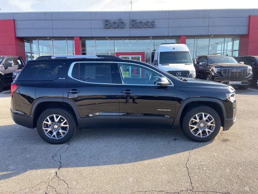2023 GMC Acadia SLE