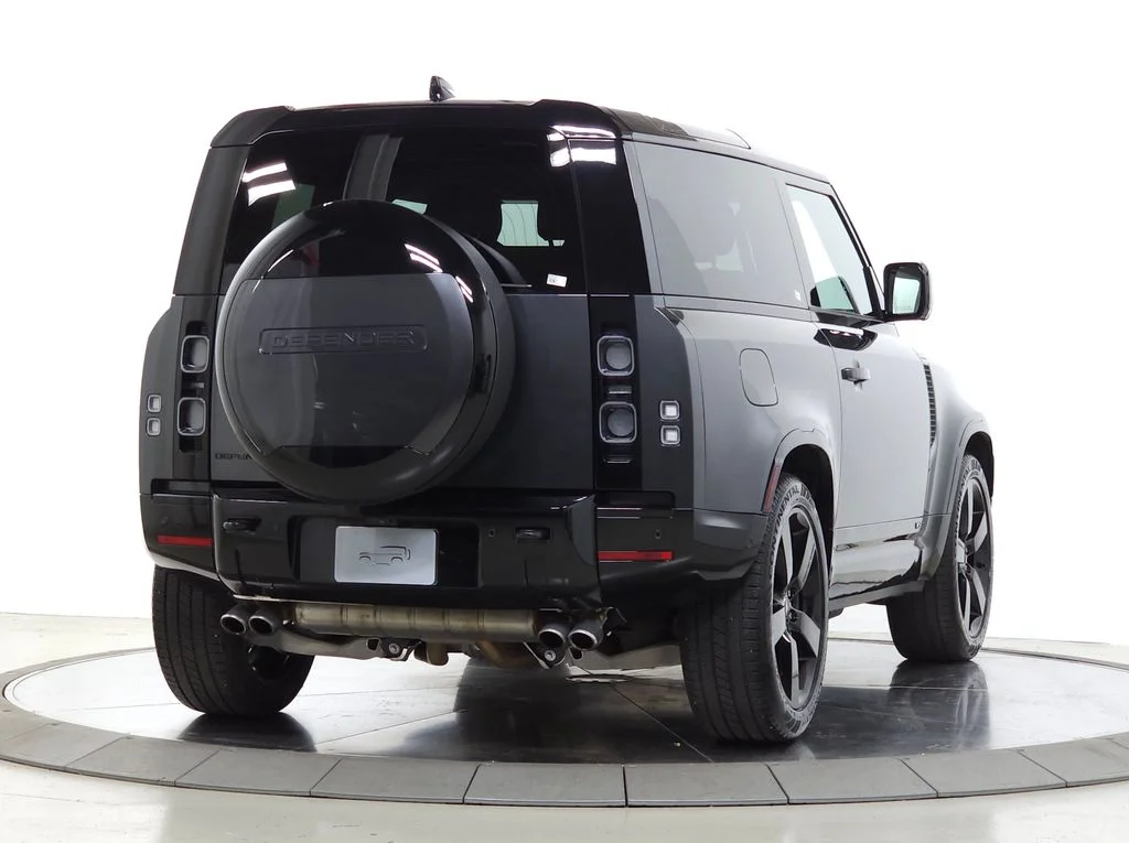 2025 Land Rover Defender V8 - Photo 8