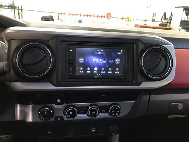 Used 2018 Black Toyota SR5 image 15