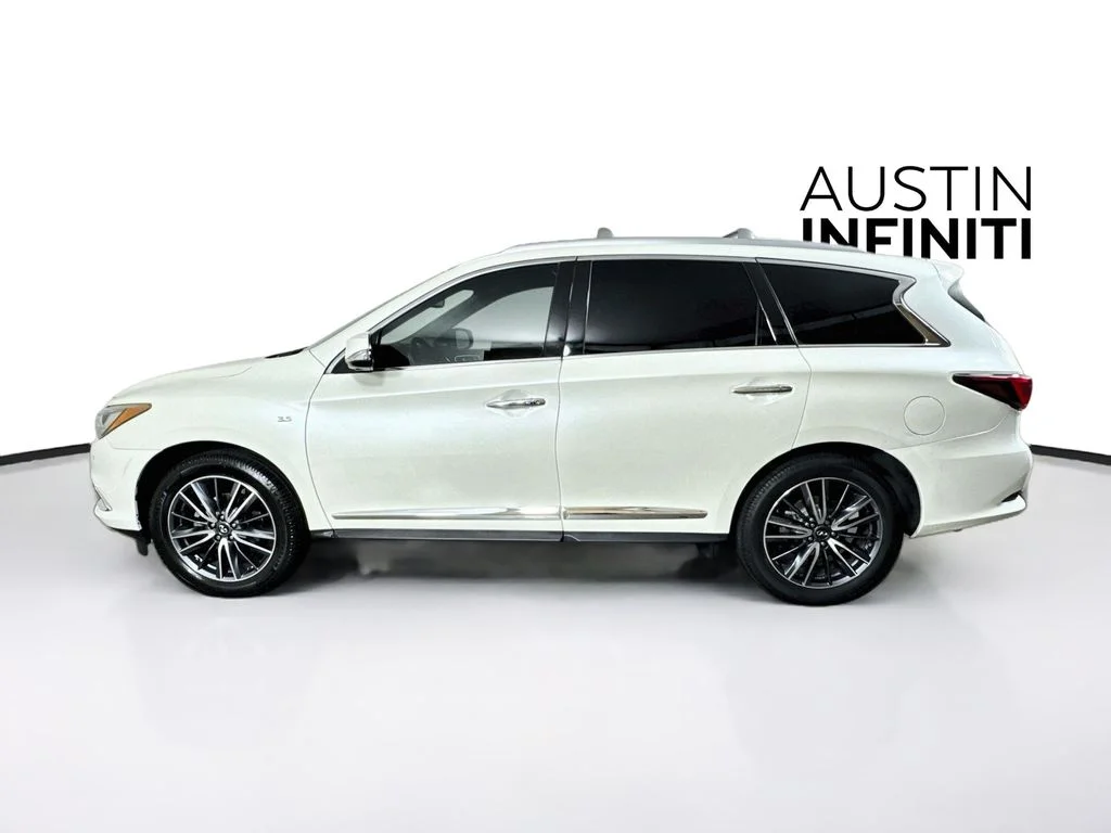 Certified Used 2019 White INFINITI LUXE image 4