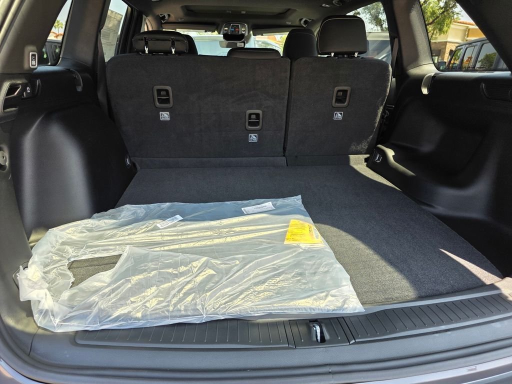 New 2026 Baltic Gray Metallic Clear-Coat Exterior Paint Jeep Laredo X image 11