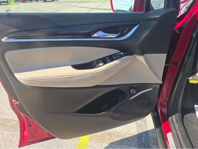 Used 2018 Red Quartz Tintcoat Buick Essence image 8