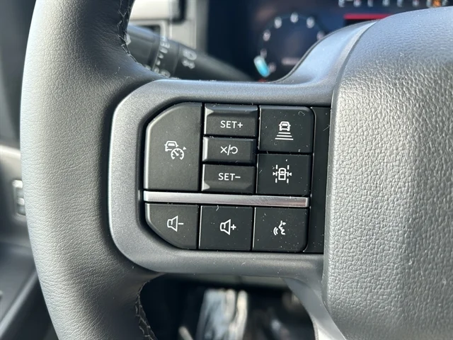 New 2026 Oxford White FORD XLT image 24