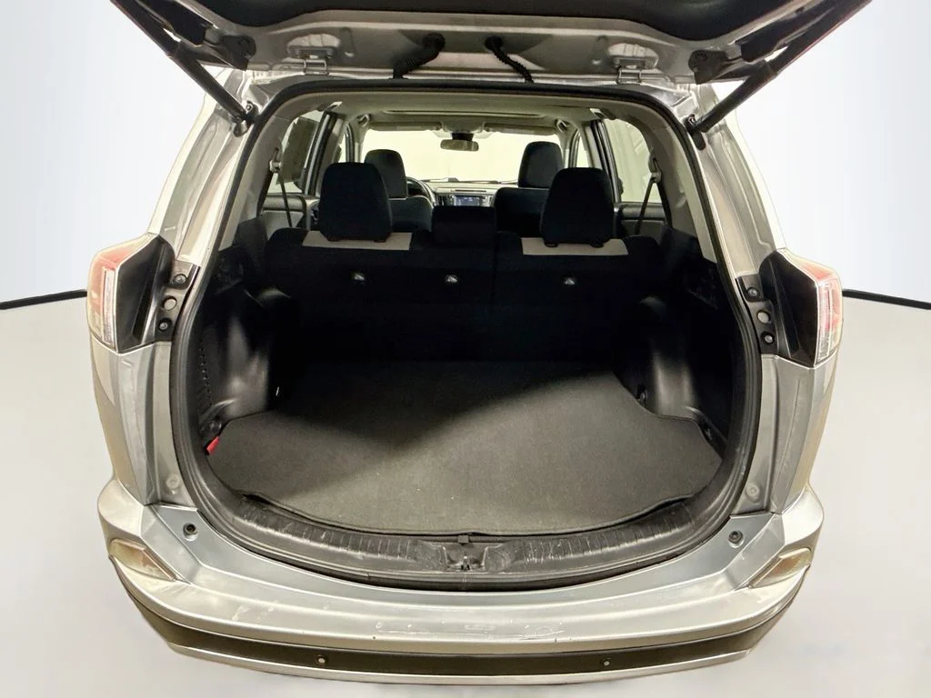 Used 2016 Silver Sky Metallic Toyota XLE image 24