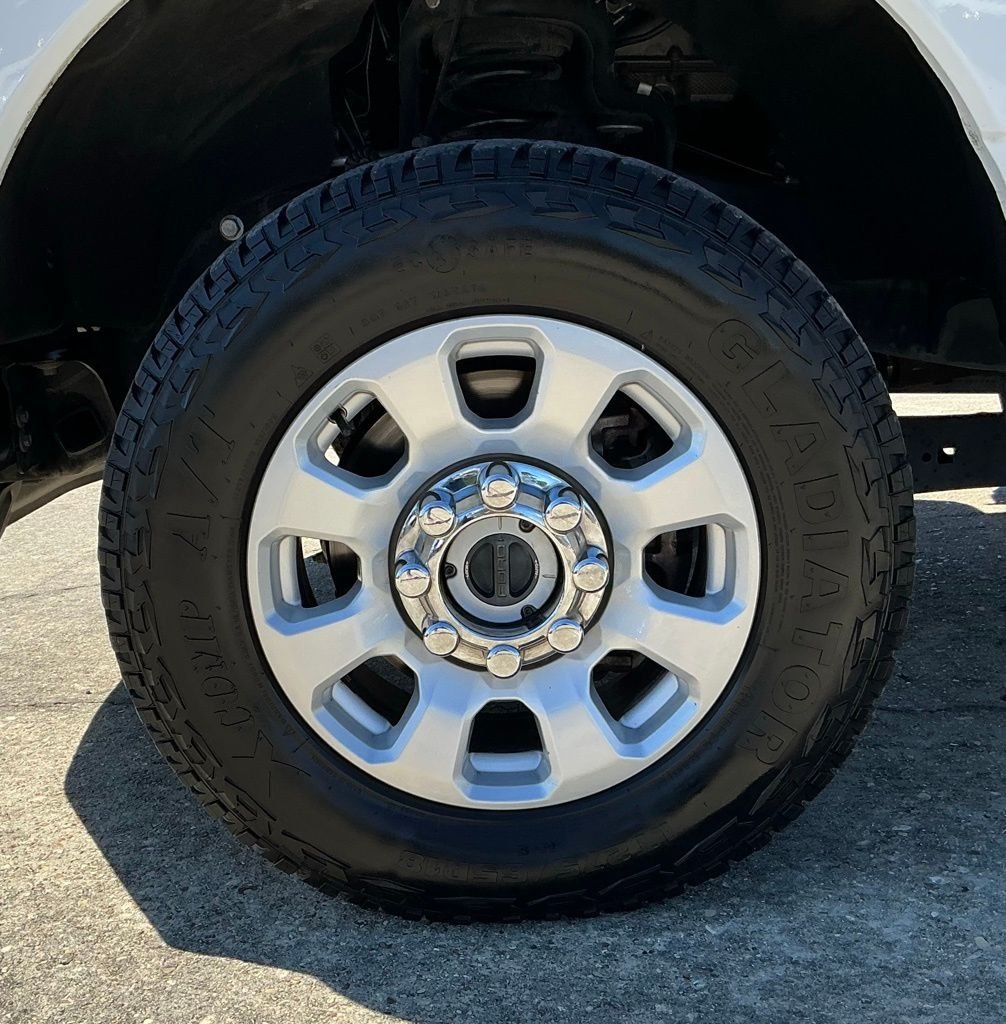 Used 2024 White Ford XLT image 10