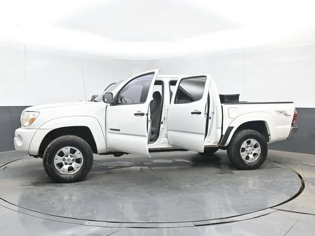 Used 2008 Super White Toyota Base image 47