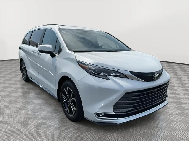 2026 Toyota Sienna Platinum