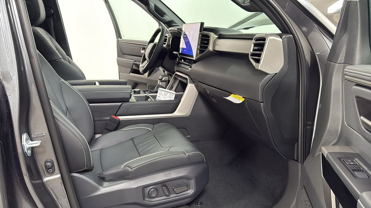2026 Toyota Tundra Limited - Photo 18