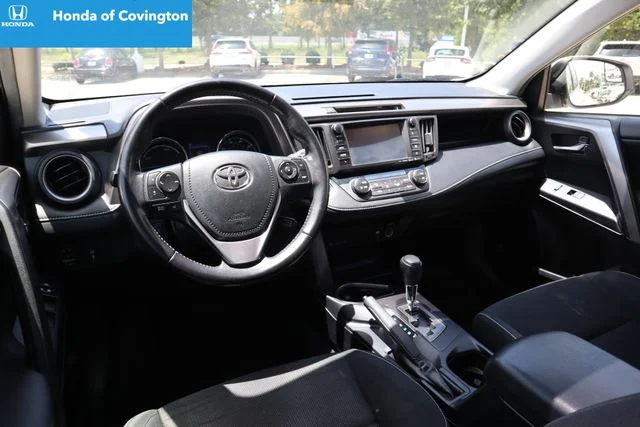 Used 2016 Super White Toyota XLE image 24