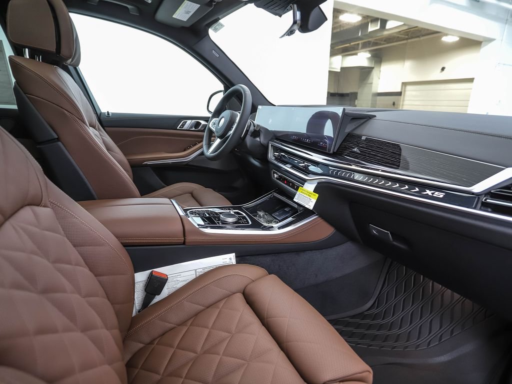 New 2026 Gray Metallic BMW xDrive40i image 30